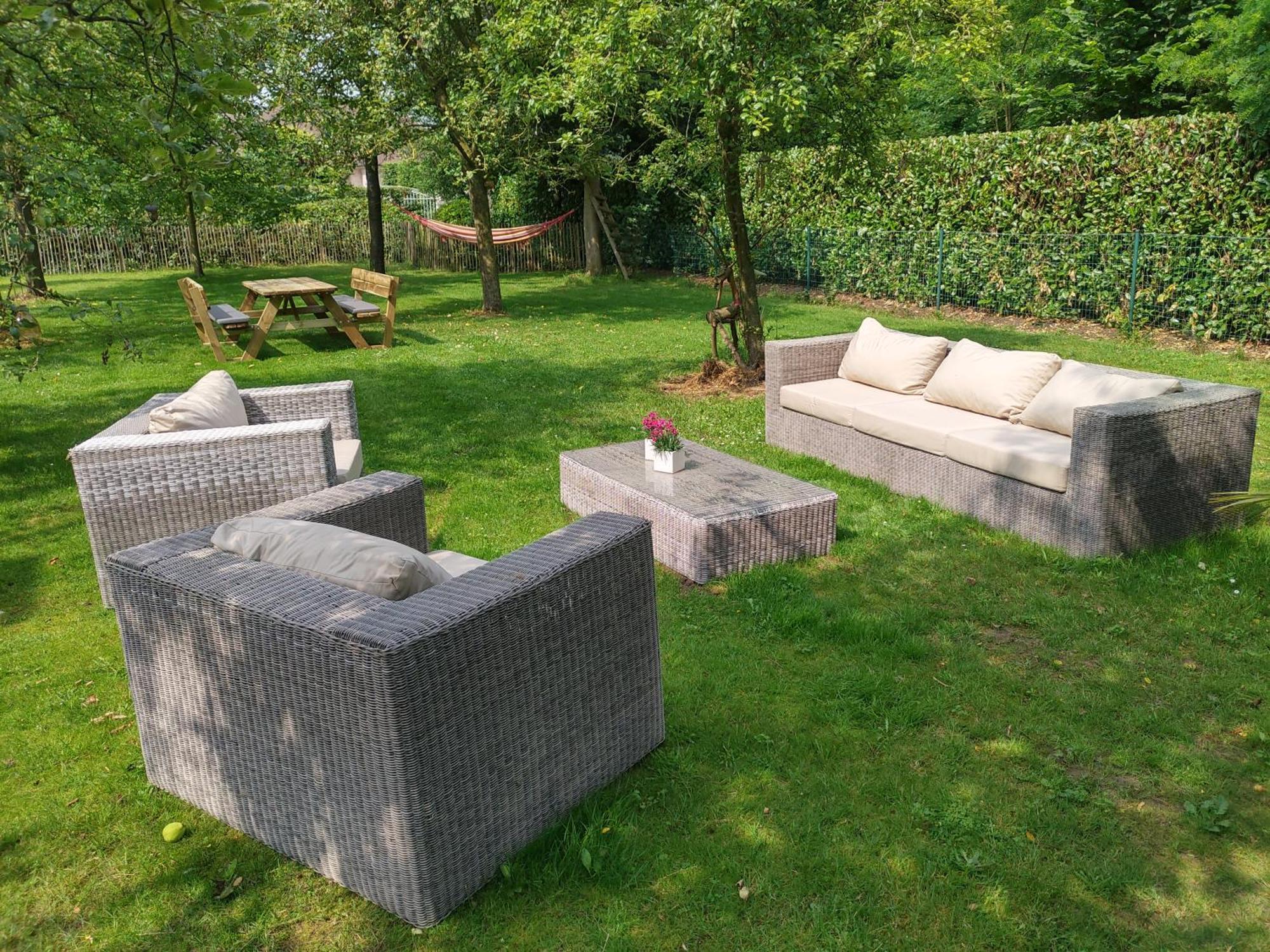 Вилла The Two Oaks - Private Garden For Guests Hertsberge Экстерьер фото