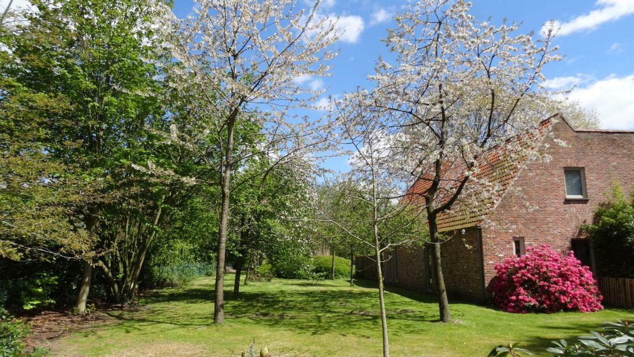 Вилла The Two Oaks - Private Garden For Guests Hertsberge Экстерьер фото