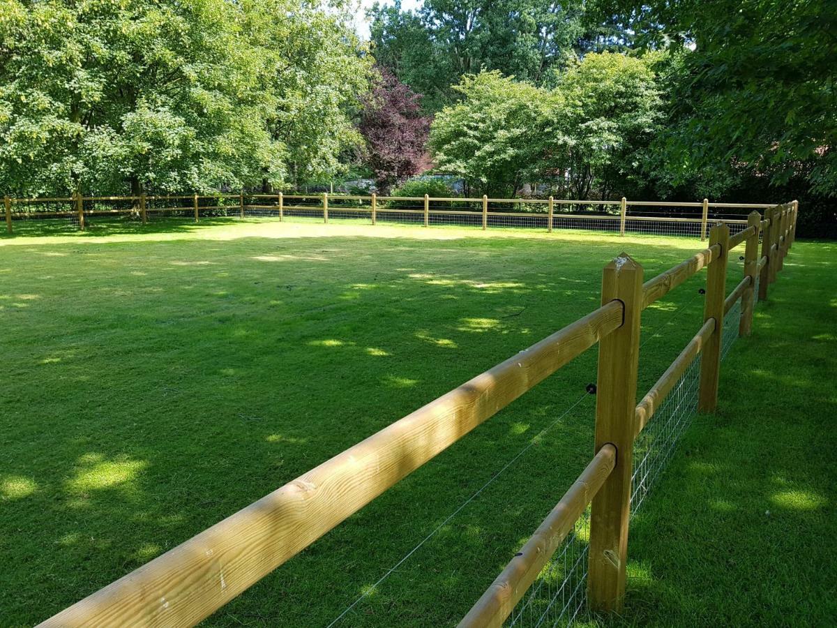 Вилла The Two Oaks - Private Garden For Guests Hertsberge Экстерьер фото